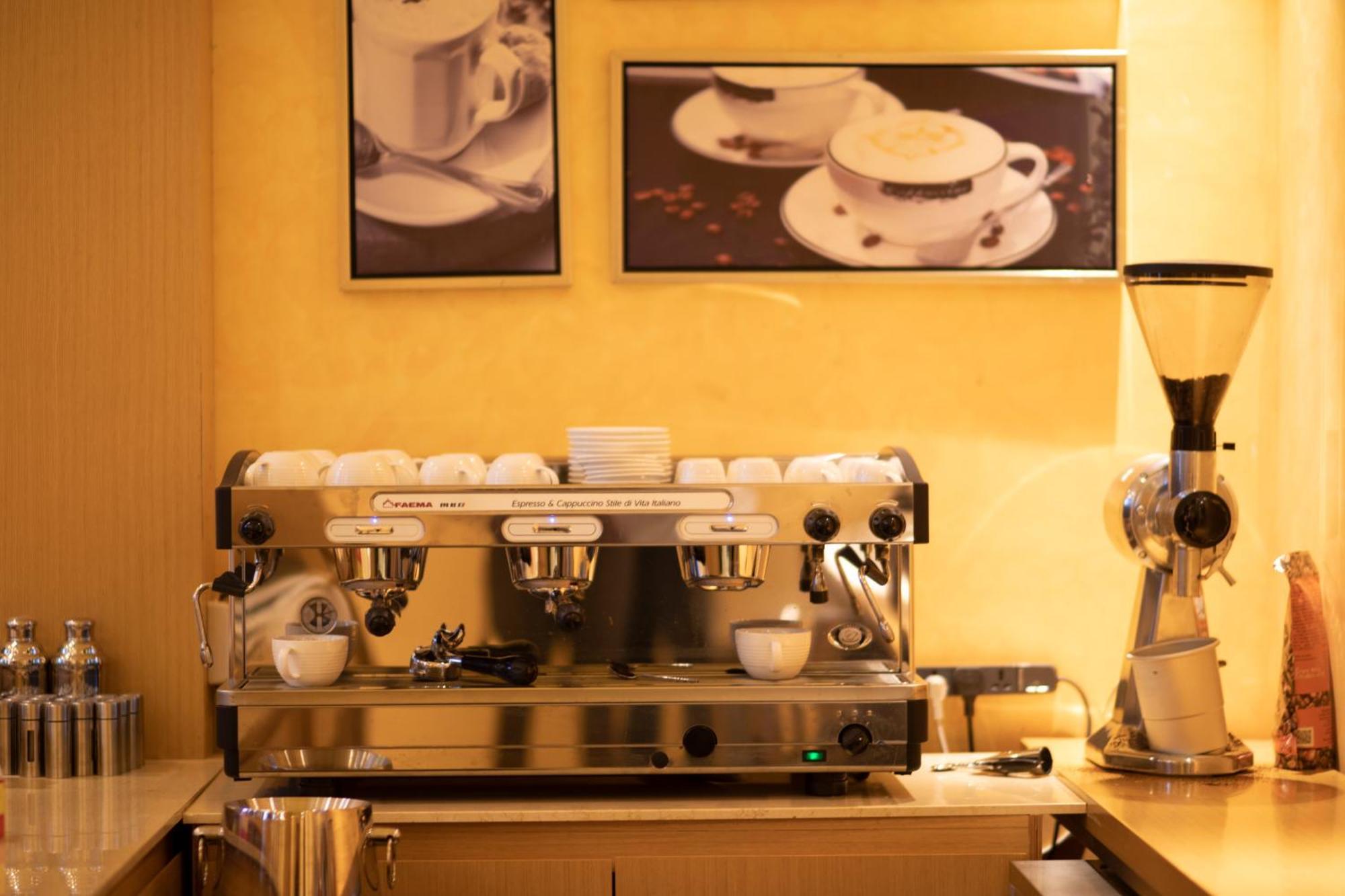 Vamos Addis Hotel Eksteriør bilde